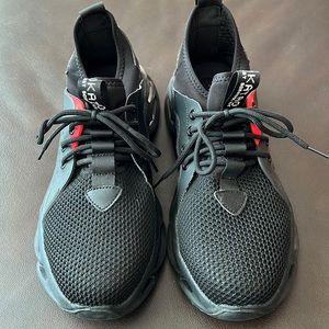 Men’s “INDESTRUCTIBLE” Work Shoes
OBO